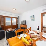 Florencia فيلة *